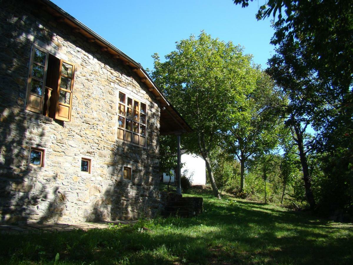 Doncos Casa Dos Pedrouzos旅馆 外观 照片